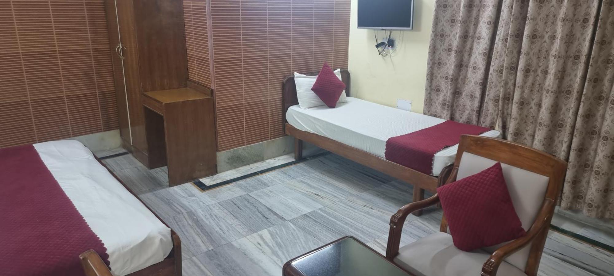 Hotel Har Ki Pauri By Around Stays Haridwār Esterno foto