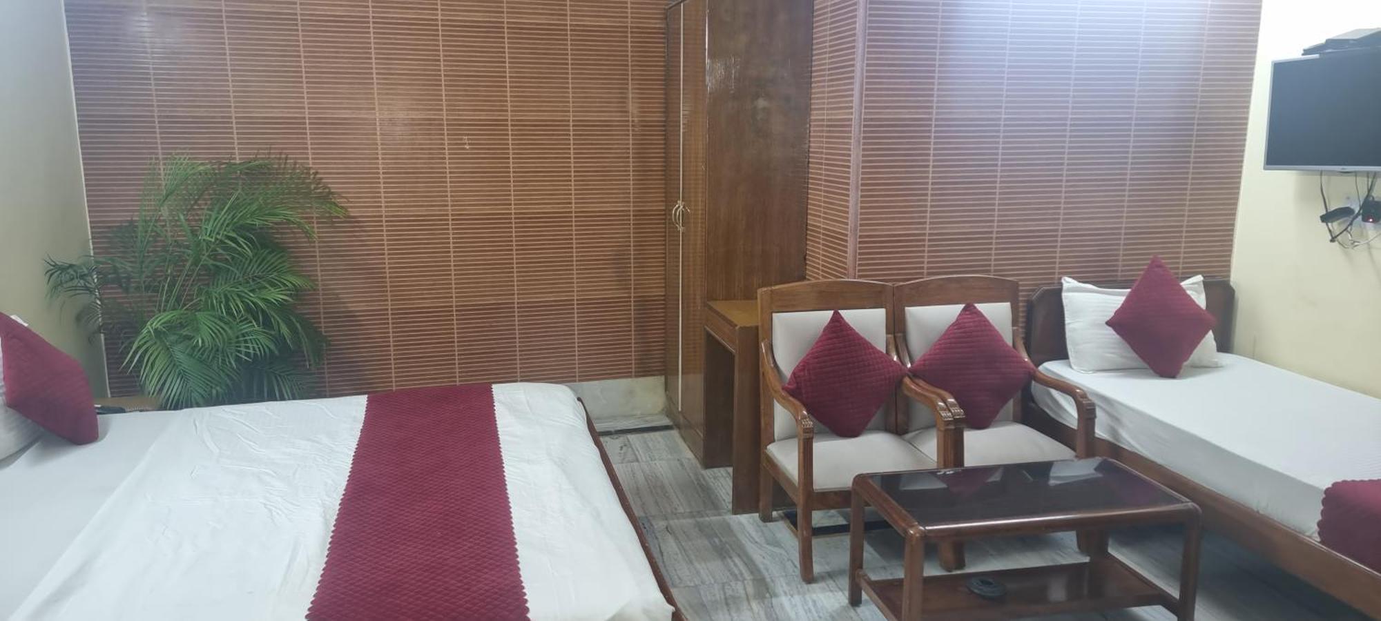 Hotel Har Ki Pauri By Around Stays Haridwār Esterno foto