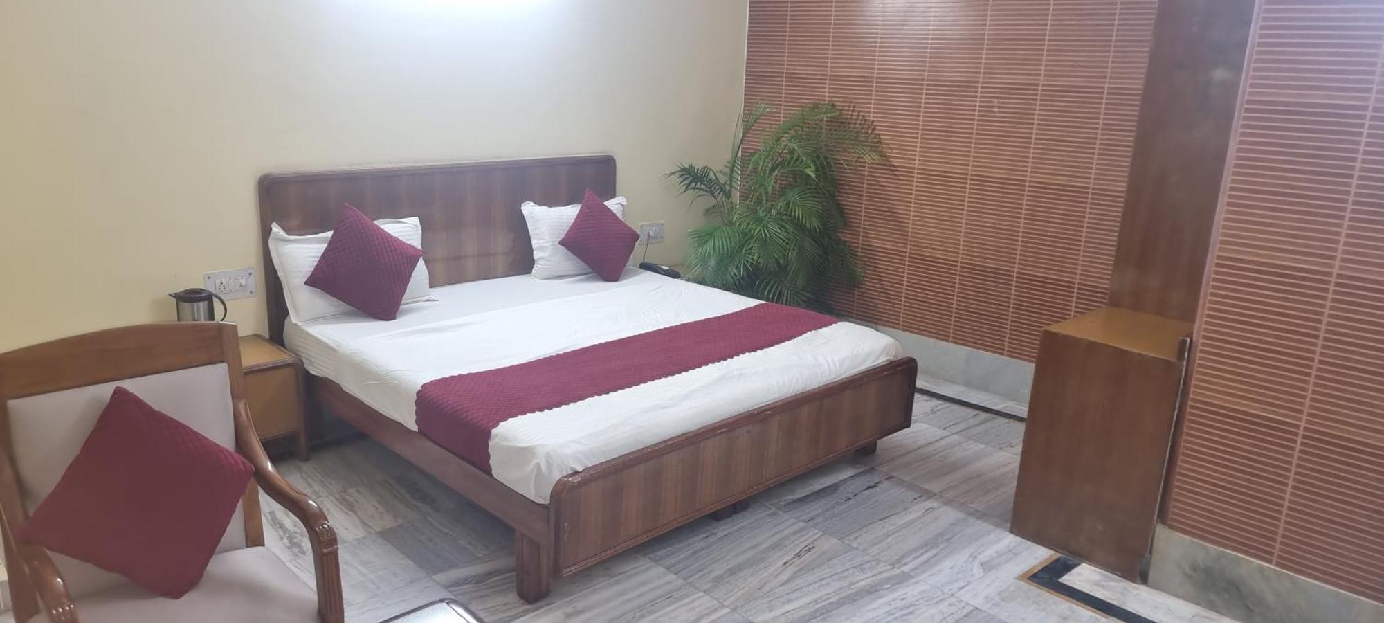 Hotel Har Ki Pauri By Around Stays Haridwār Esterno foto