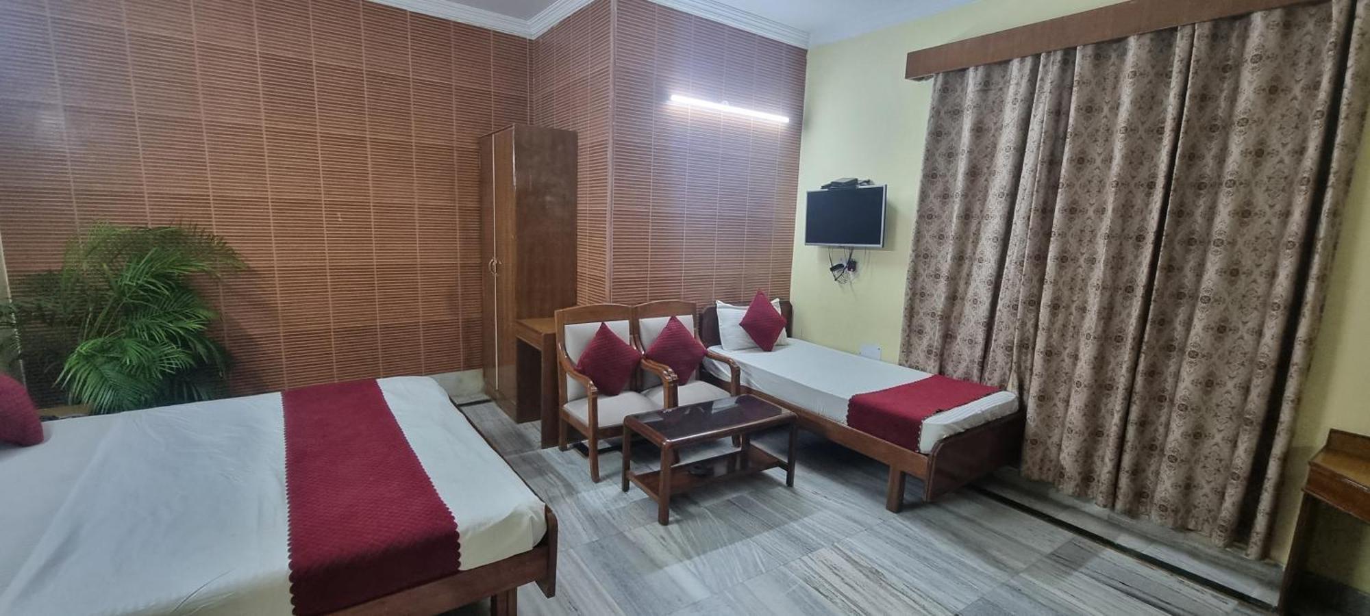 Hotel Har Ki Pauri By Around Stays Haridwār Esterno foto