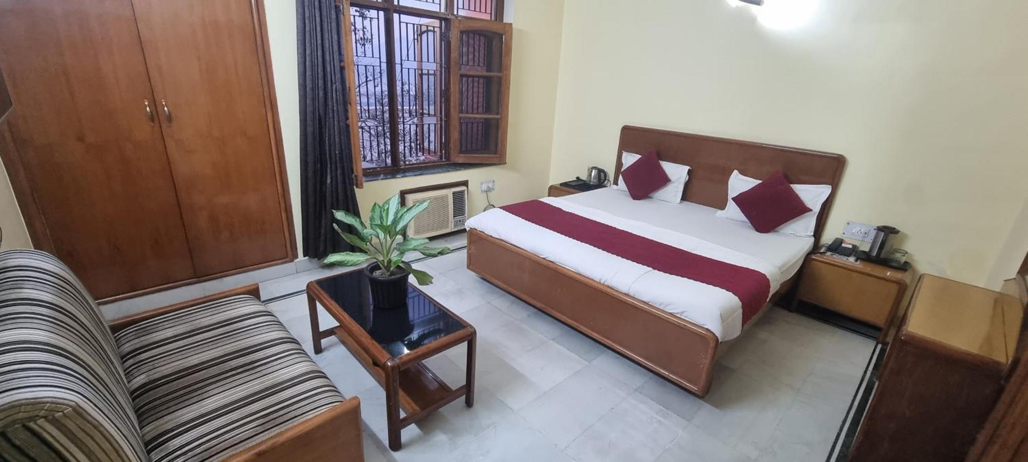 Hotel Har Ki Pauri By Around Stays Haridwār Esterno foto