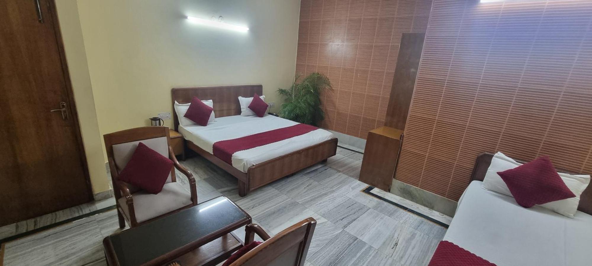 Hotel Har Ki Pauri By Around Stays Haridwār Esterno foto