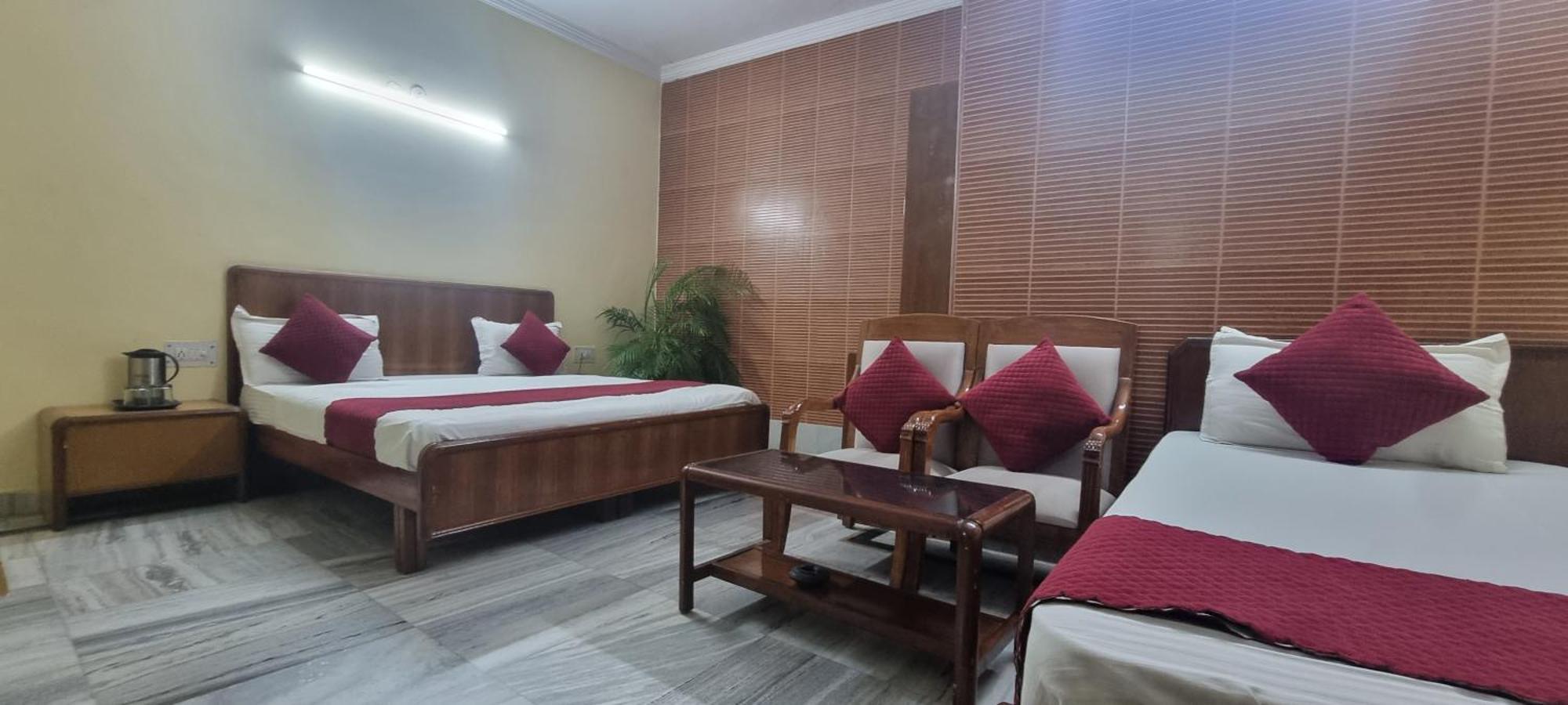 Hotel Har Ki Pauri By Around Stays Haridwār Esterno foto